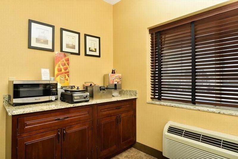 Comfort & 3* Mason City